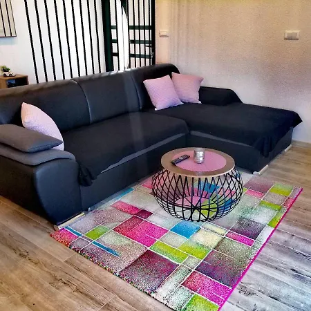 I&i Apartment *